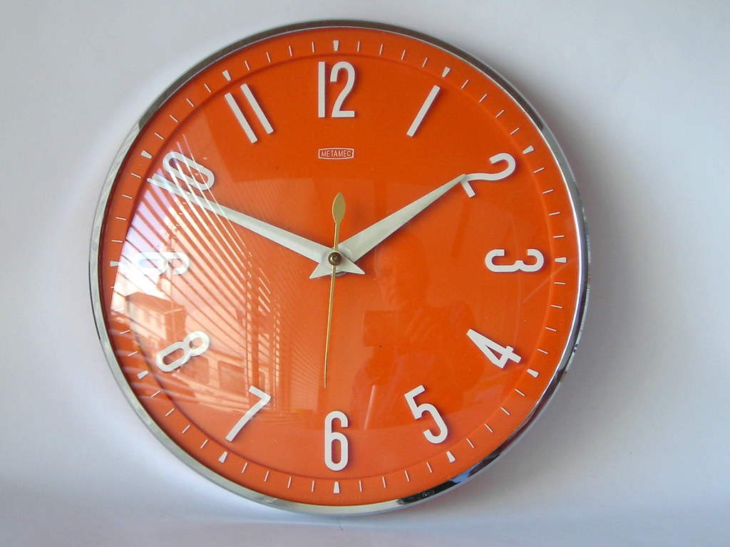In time orange Fab 60's, orange Metamec electric wall cloc… Flickr