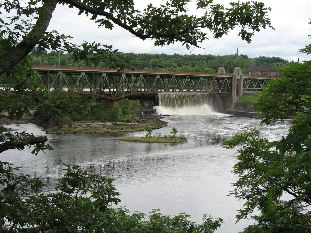 Dam at Turners Falls, MA Bill McBride Flickr