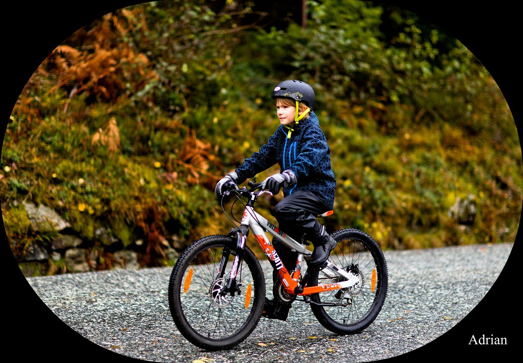 Adrian Adrian på sykkeltur til Hetlebakken. Inge Hansen Flickr