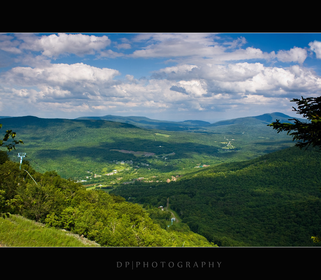 Hunter Mountain, New York As the sun plays hide and seek b… Flickr
