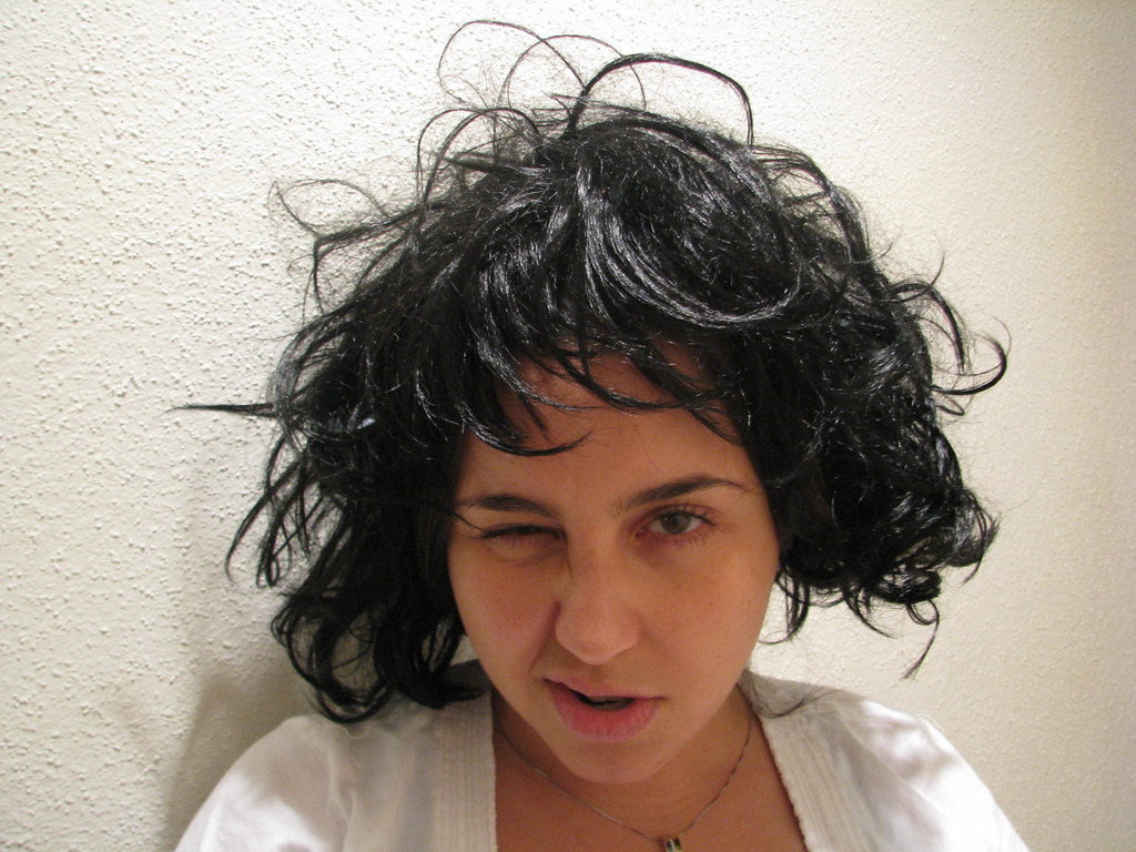 Crack head Is what I look like in this wig that Myk got fo… Flickr