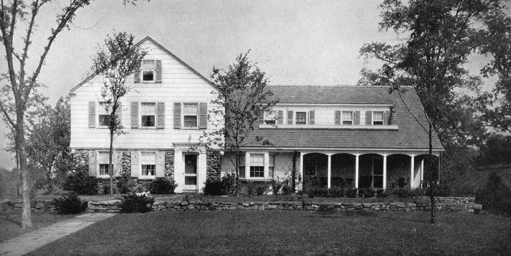 Wykagyl Park Old Home 12 AngieCueto Flickr