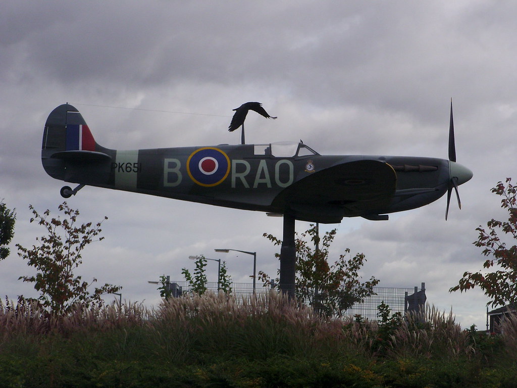 Thornaby Spitfire crow Full scale replica of a Spitfire Vb… Flickr