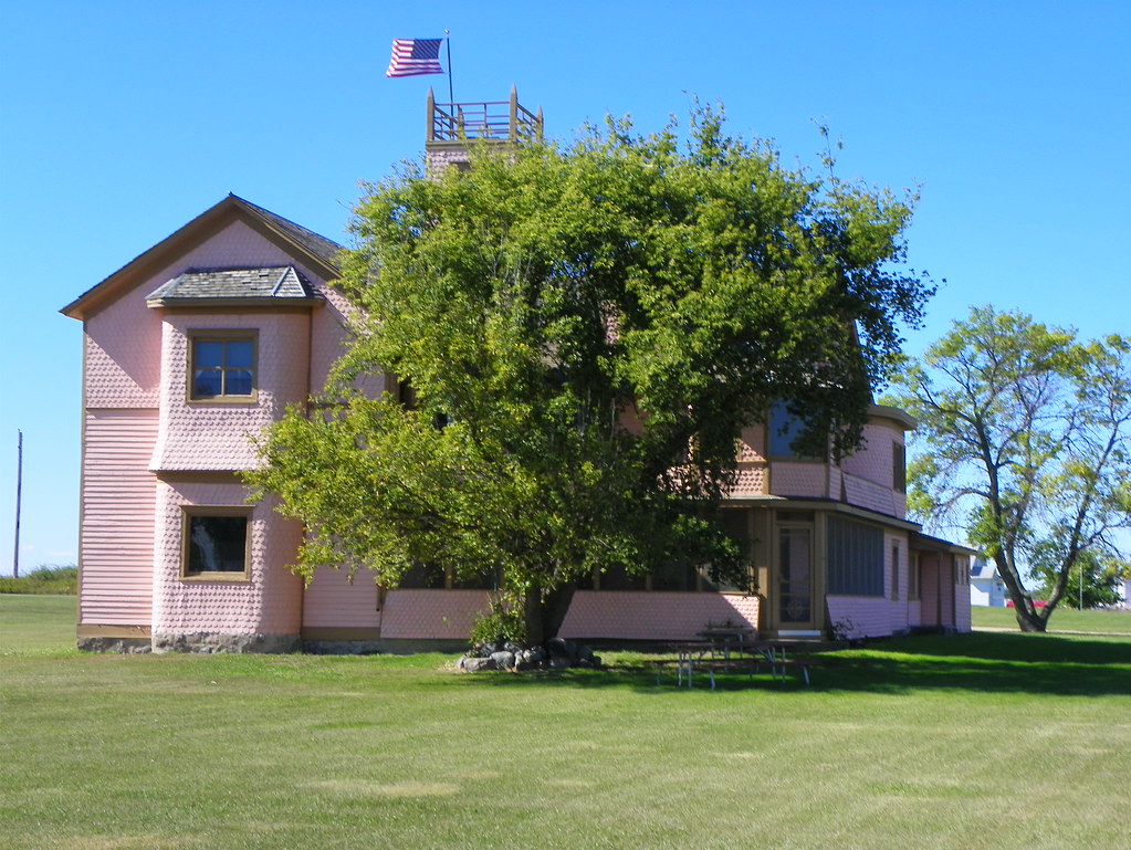 The Pickler Mansion The Pickler Mansion is also known as t… Flickr