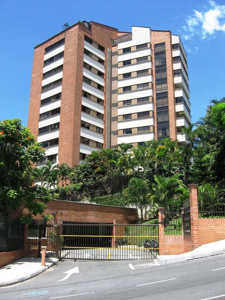 Edificio tradicional. El Poblado, Medellín Cerca al Museo … Flickr
