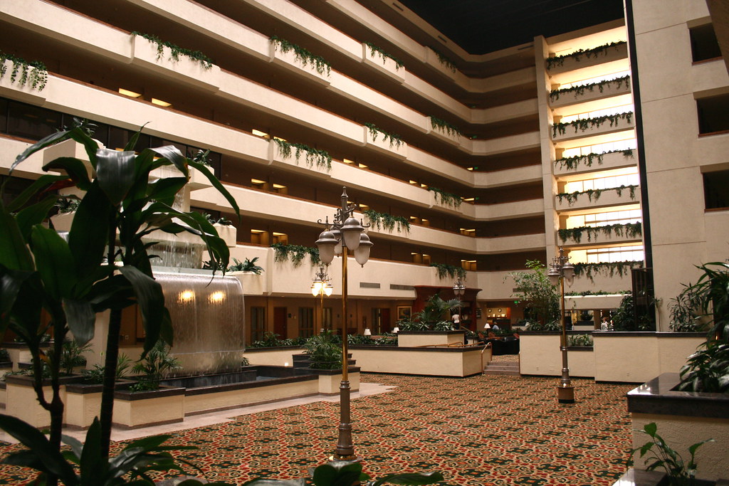 Radisson Hotel, Fresno Radisson Hotel, Fresno, California Flickr