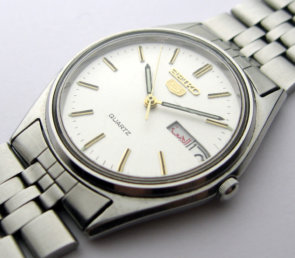 Seiko 5 Quartz Watch Made around 1985, and fitted with a f… Flickr