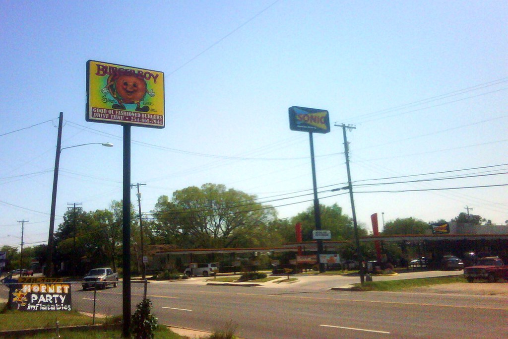 Burger Boy Gatesville, TX Posted by Ping.fm Mike Davis Flickr