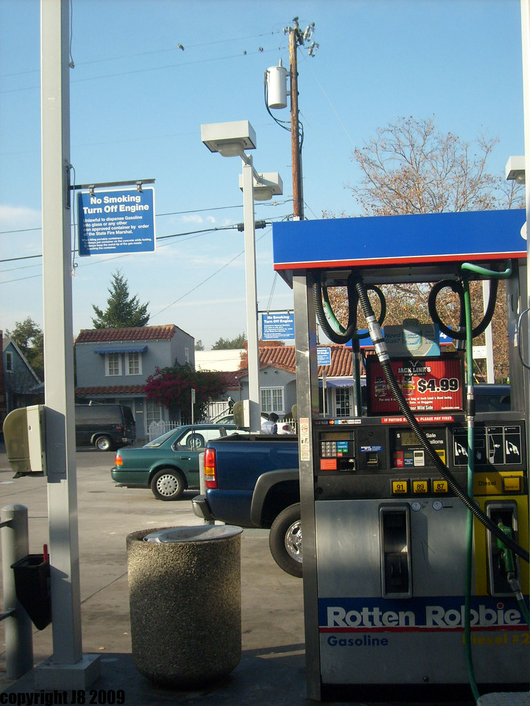 Rotten Robbie Gas Station Lincoln Ave. San Jose CA Flickr