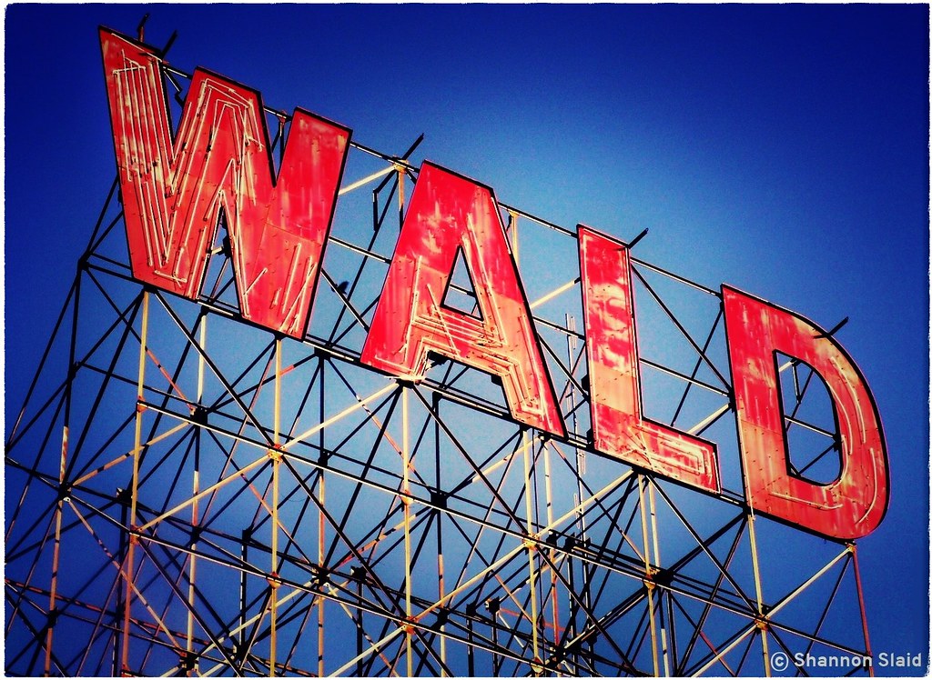 Wald Neon Sign Houston Texas East End on McKinney St.. Wal… Flickr