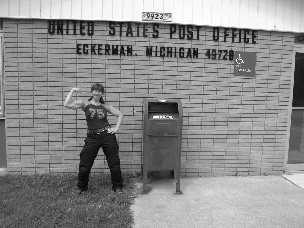 Day 4 Ecker Power Muscle At Post Office Eckerman MI Flickr