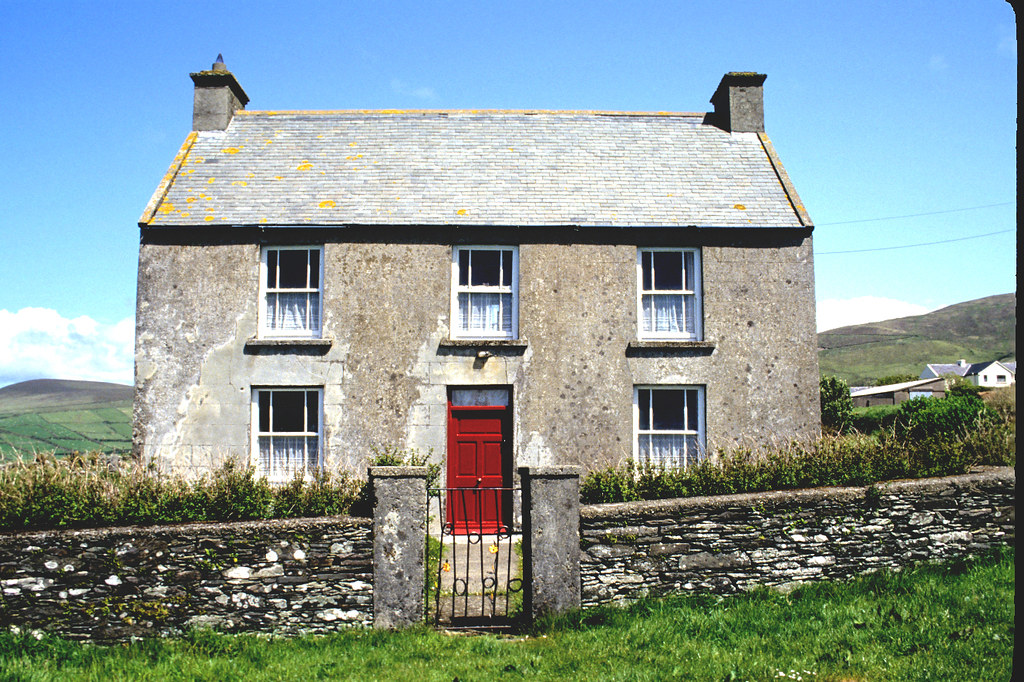 Irish cottage, Dunquin, Co Kerry, Ireland HKA01352 Flickr