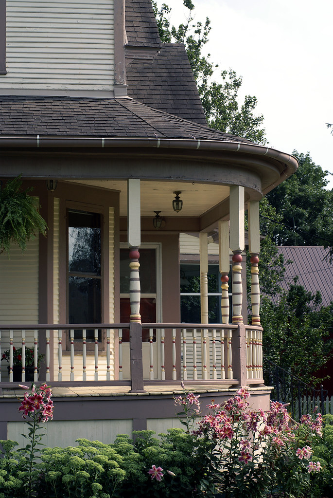 This amazing 3100 square foot house is in Big Rock, IL. … Flickr