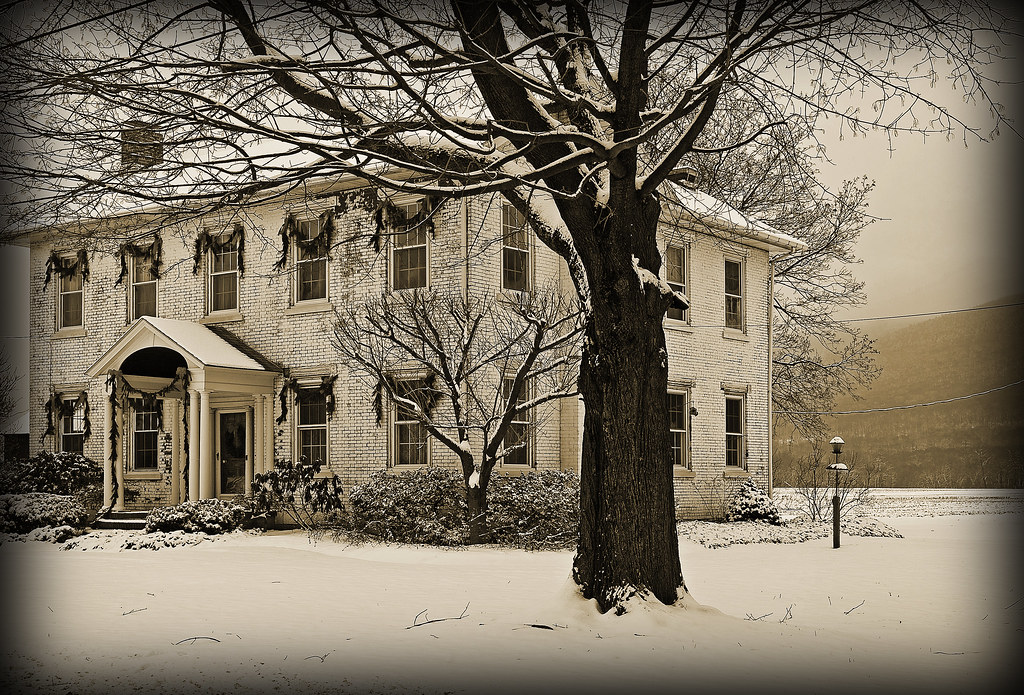 The white.... Near Lock Haven, Pennsylvania USA Best viewe… Flickr