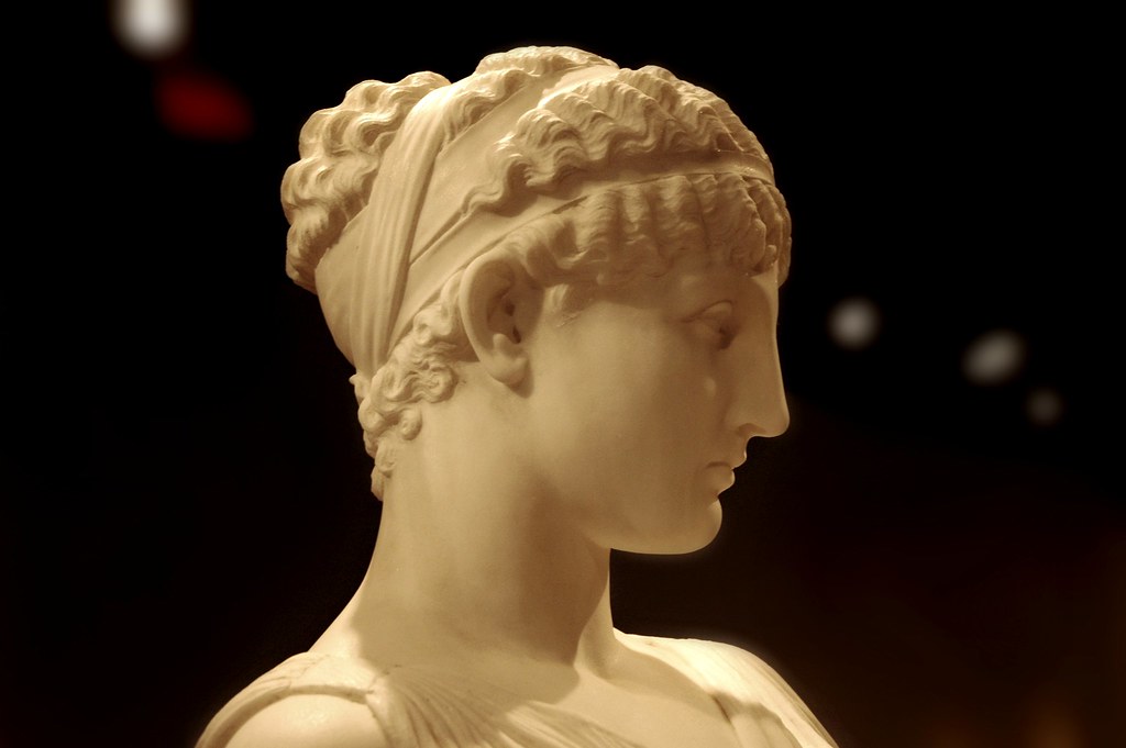 Female head, nice nose, Greek hair band, neoclassical statue, De Young