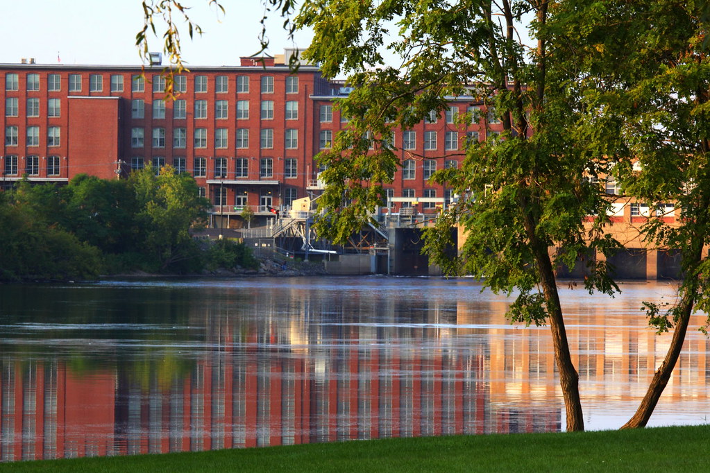 Hathaway building, Waterville Adrian Mills Flickr