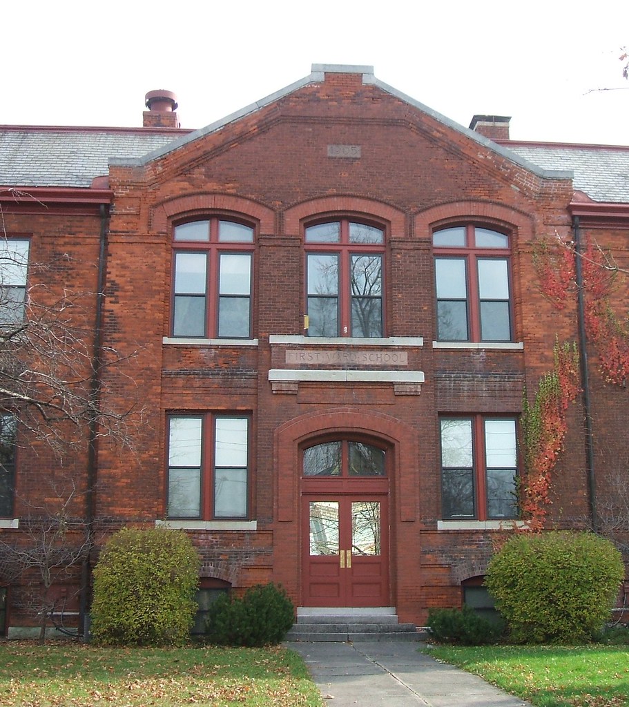 First Ward School Sceneca Falls Close up view of the fro… Flickr