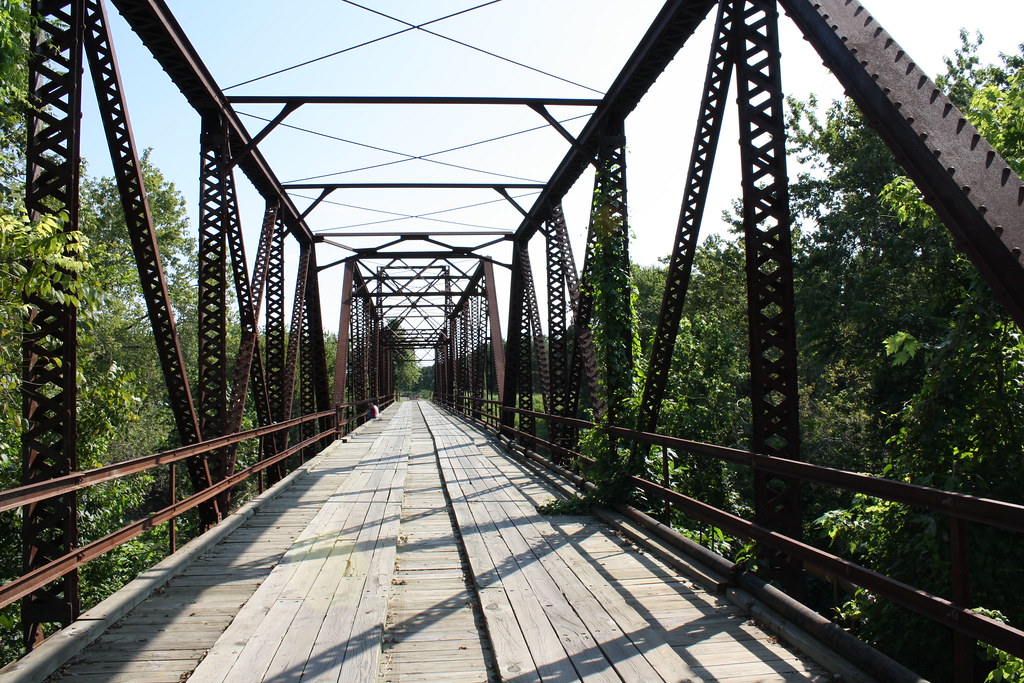 Rusty Old Bridge Judsonia, Ar. It is no longer in service.… dale