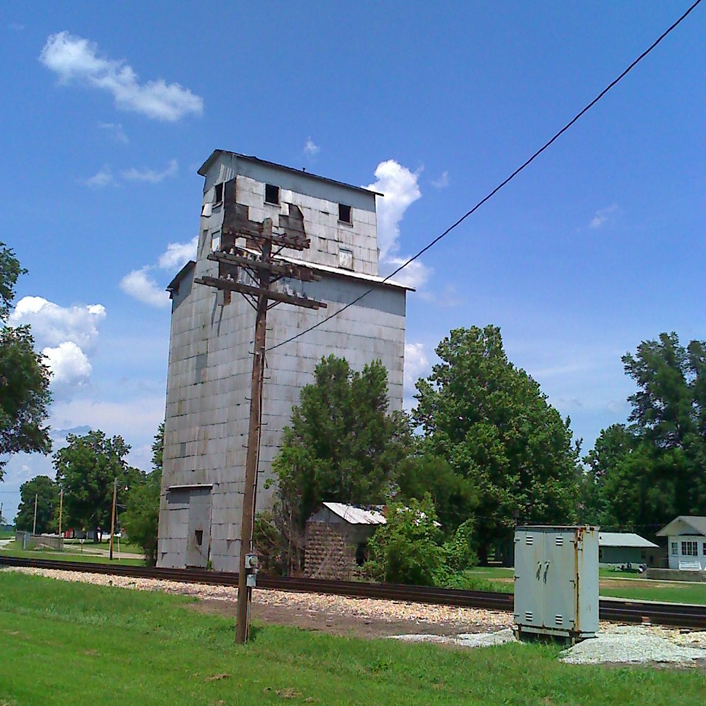 Farmers Friend Elevator This half of the elevator is compl… Flickr