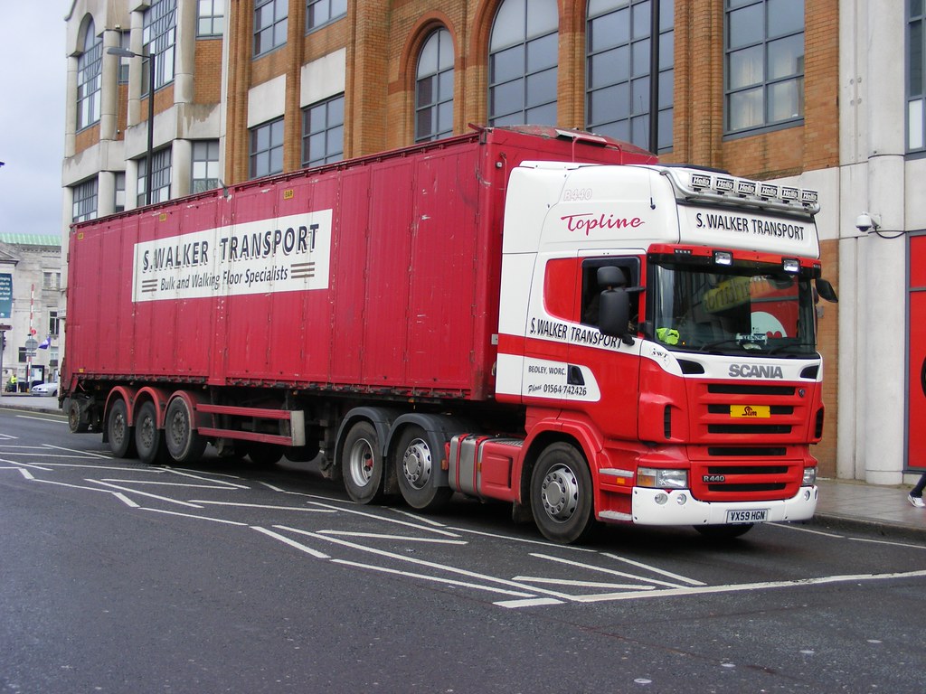 S.WALKER TRANSPORT VX59HGN 241109 seen 241109 passing the … Flickr