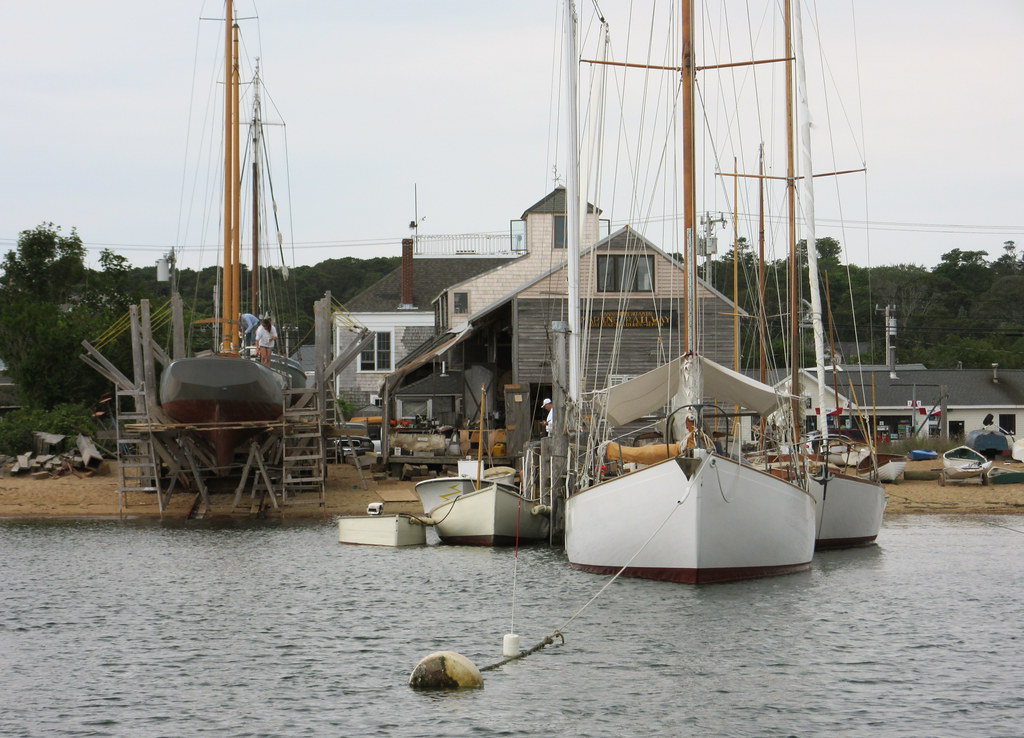 IMG_2630 Gannon & Benjamin Marine Railway, Vineyard Haven … Flickr