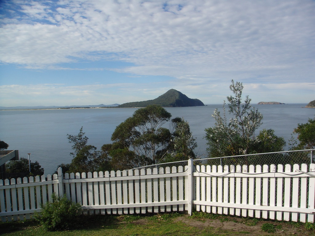 Shoal Bay A view from Nelson Head Lighthouse. Anne Lonergan Flickr