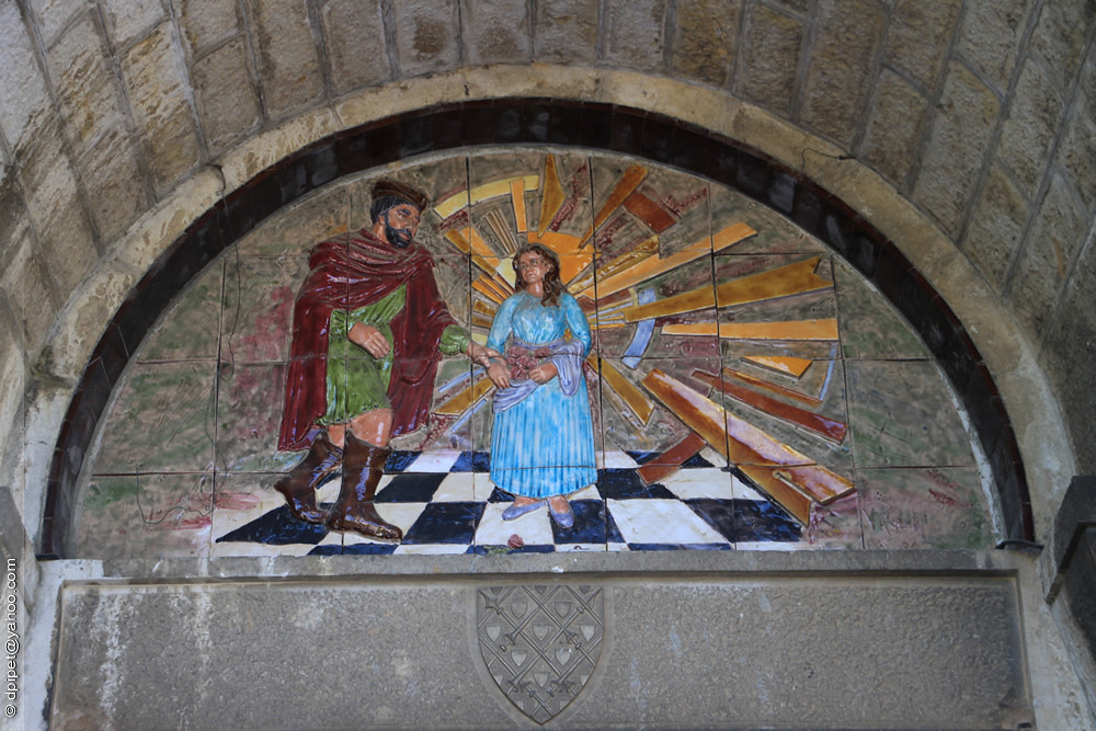 l'église de RoquefortlaBédoule le tympan de l'église Sai… Flickr