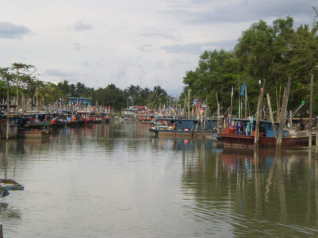 Parit Jawa, Johor fishing boats in Parit Jawa. Parit Jawa … Flickr