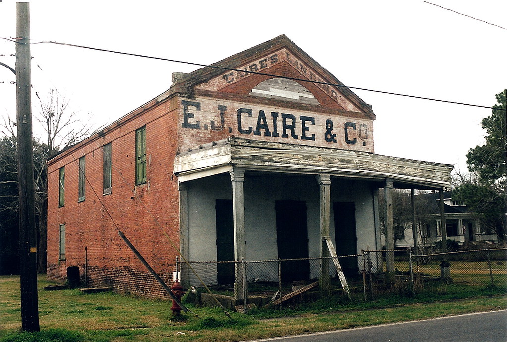 E.J. Caire & Co. LA Edgard Along west bank of River Road… Flickr