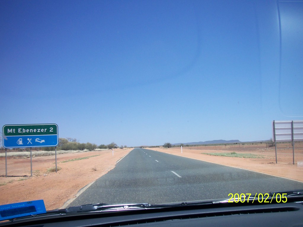 Mount Ebenezer 2 km The road from Alice Springs to… Flickr
