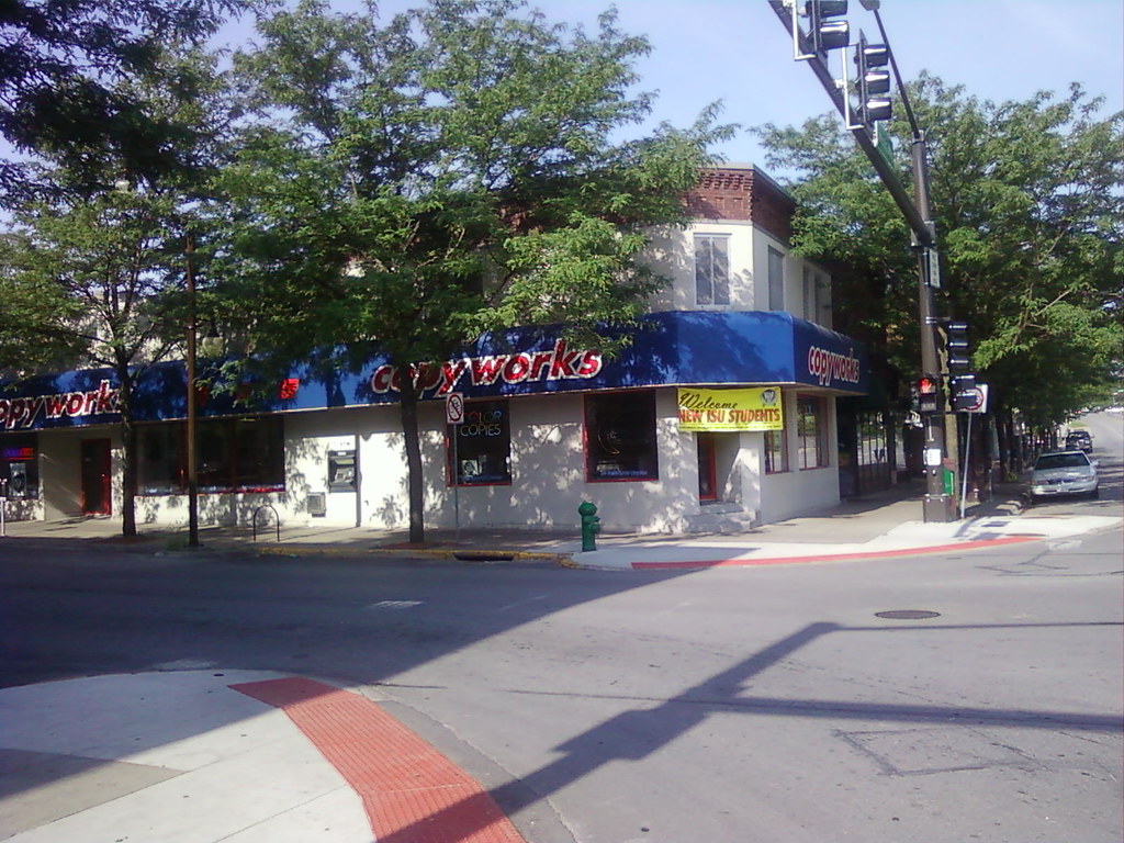 Ames, Iowa Campustown Welch Ave. Copyworks Ironicall… Flickr