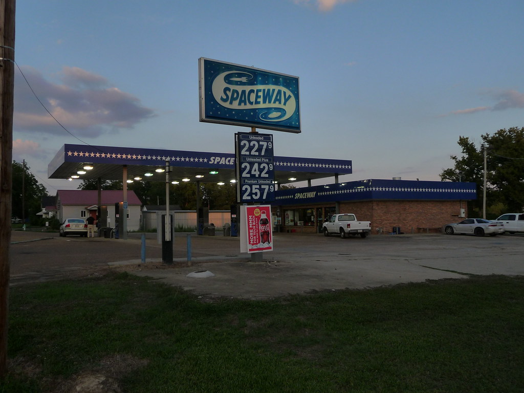 Spaceway Station, Pelahatchie, MS E.L. Malvaney Flickr