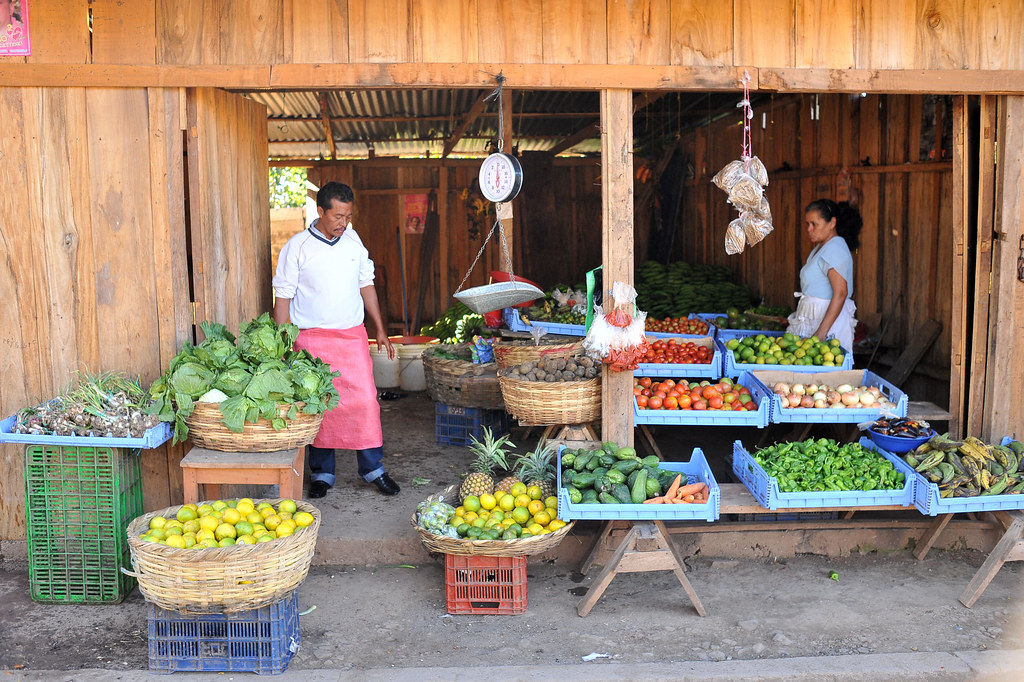 Roadside Market, Nicaragua Farmers in the Nicaraguan highl… Flickr