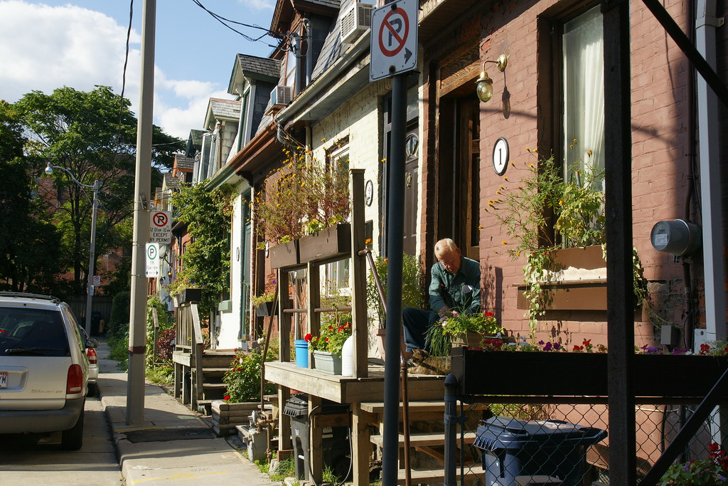 Ashby Place, Toronto S Lasiuk Flickr