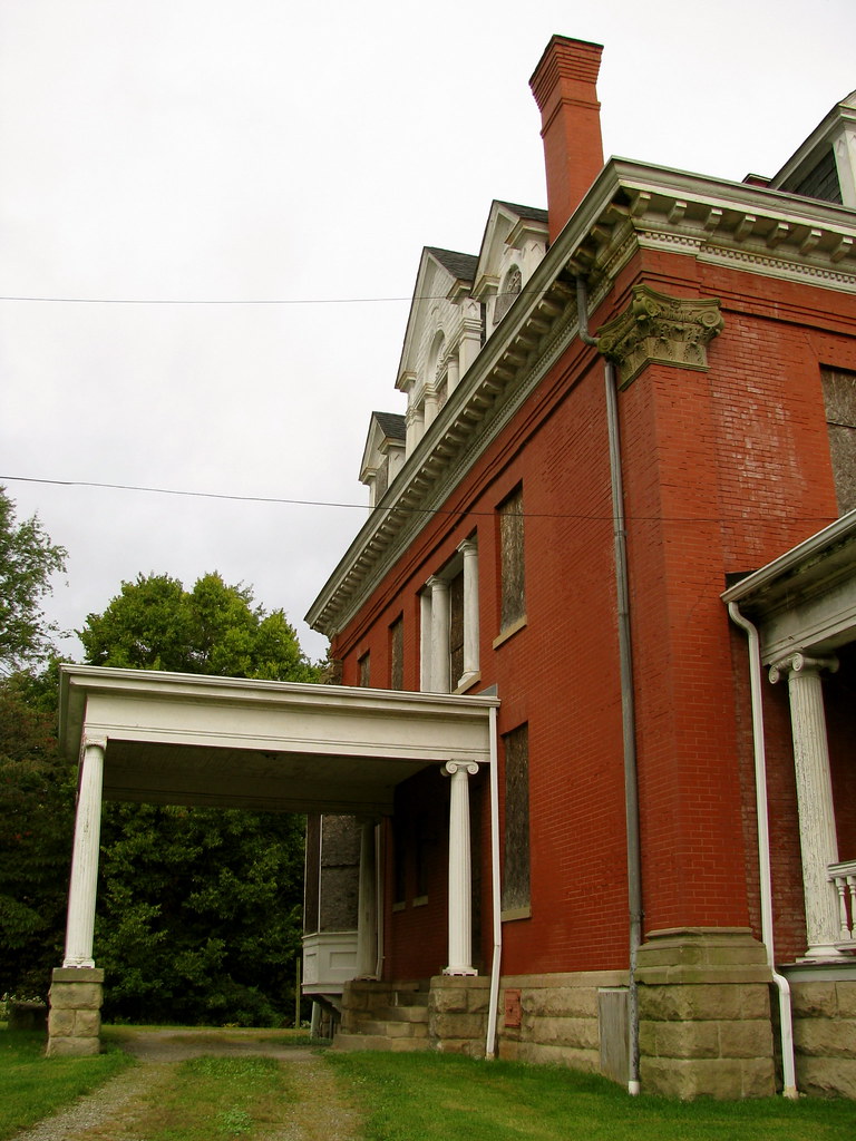 Bethany, West Virginia Mansion At one time this was probab… Flickr