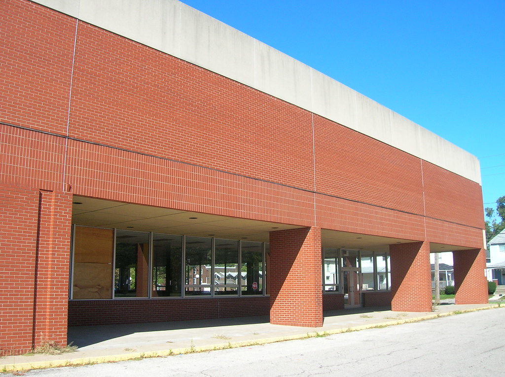 092207 Lorain High School 2Lorain, Ohio (24) Aaron Turner Flickr