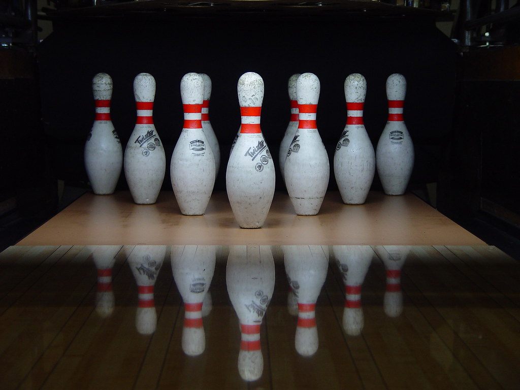 Nottke's Family Entertainment Center Bowling Pins set up t… Flickr
