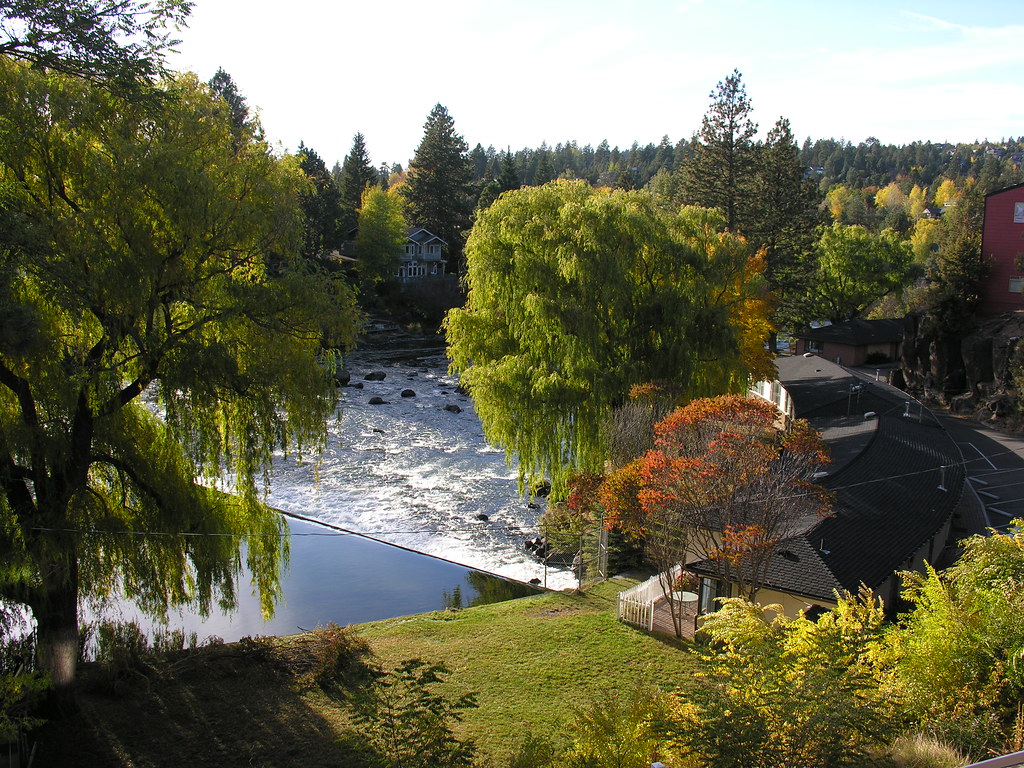 Bend Oregon Autumn Colors From the John Day Fossil Beds we… Flickr