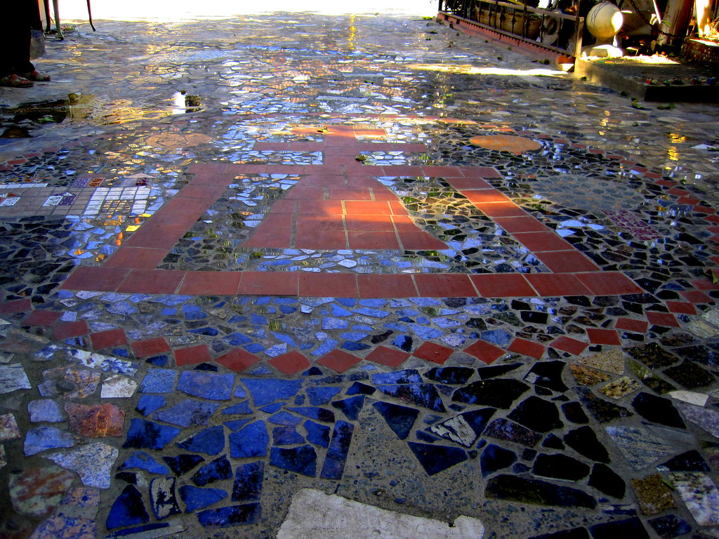 Raincross Mosaic at Tio's Tacos Downtown Riverside, Califo… Flickr