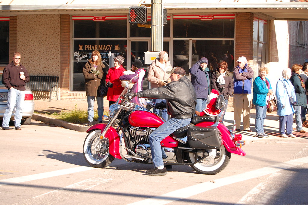 Christmas Parade In Waxahachie Tx Photo 7 The Christmas… Flickr