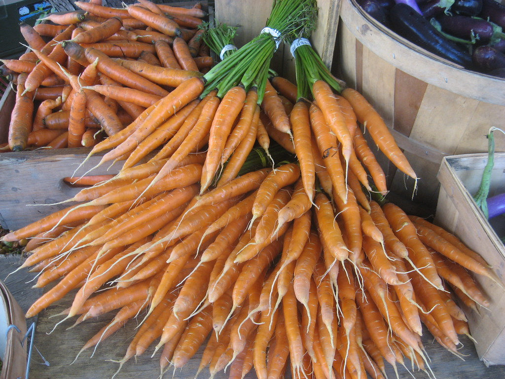 Carrots at Londonderry, VT farmer's market snosh Flickr