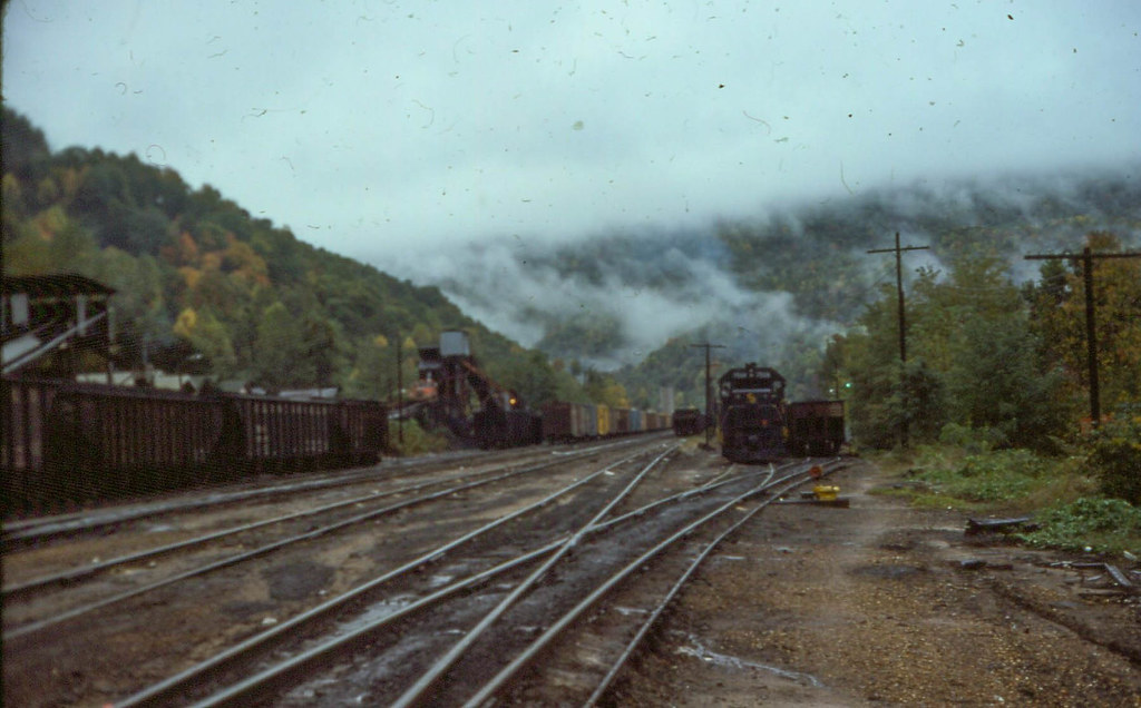 19761008 02 Clinchfield Railroad, Elkhorn City, KY Flickr