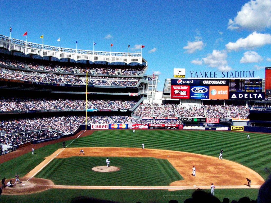 New Yankee Stadium 216 View from section 216, Babe Ruth Pl… Flickr