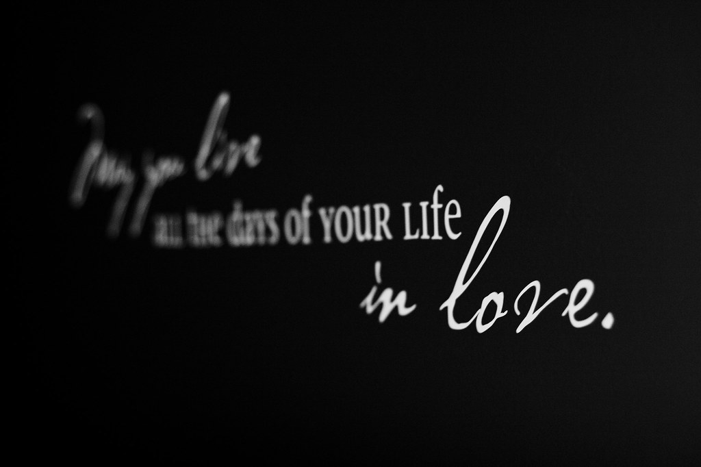 Wall scripts 64 I've always wanted one of those cheesy v… Flickr