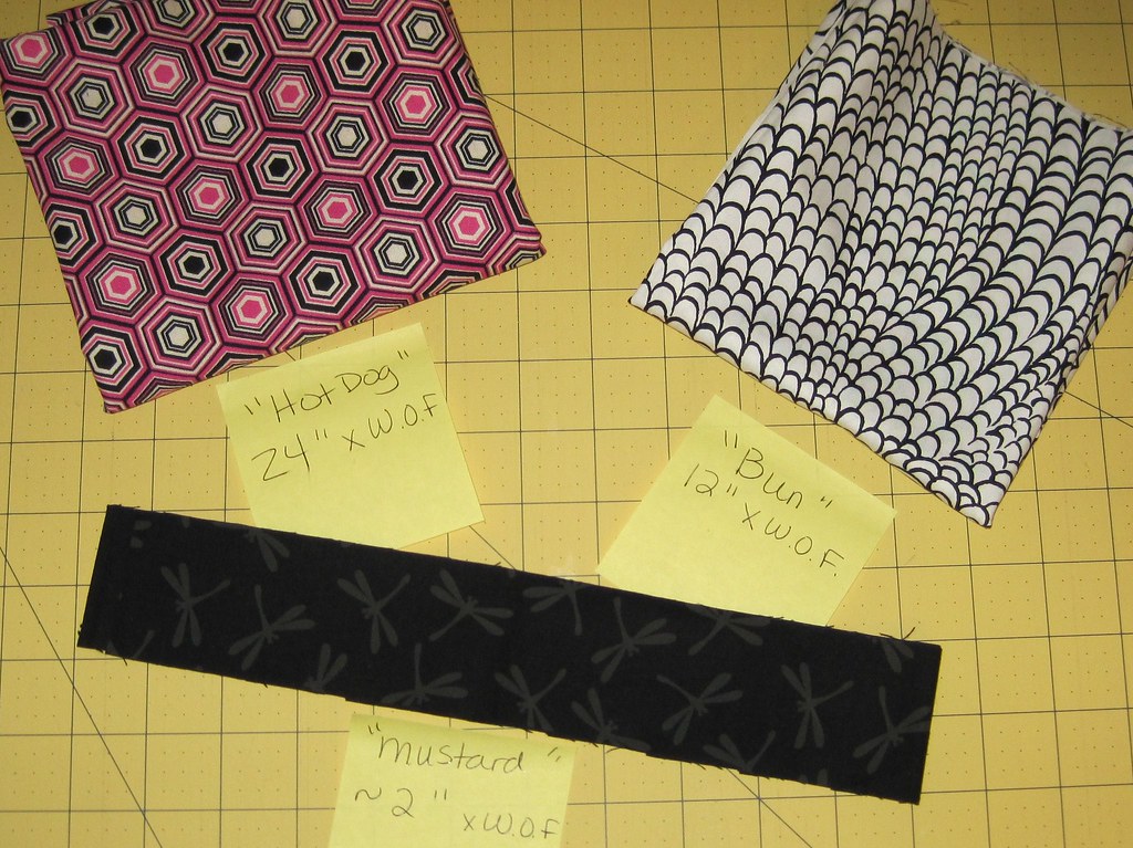 Hot Dog Pillowcase Tutorial a tutorial made to help suppor… Flickr