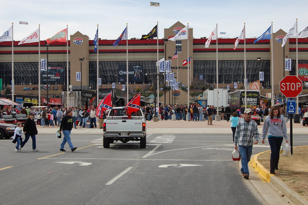 Atlanta Motor Speedway A view of the main entrance to Atla… Flickr