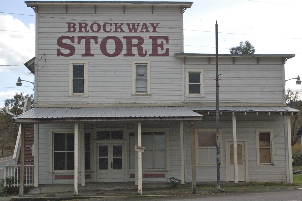 Brockway Store Front of the Brockway Store, located on Hig… Flickr