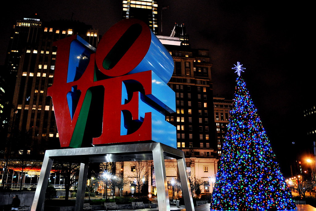 Christmas in Philly The Christmas tree on top of the fount… Flickr