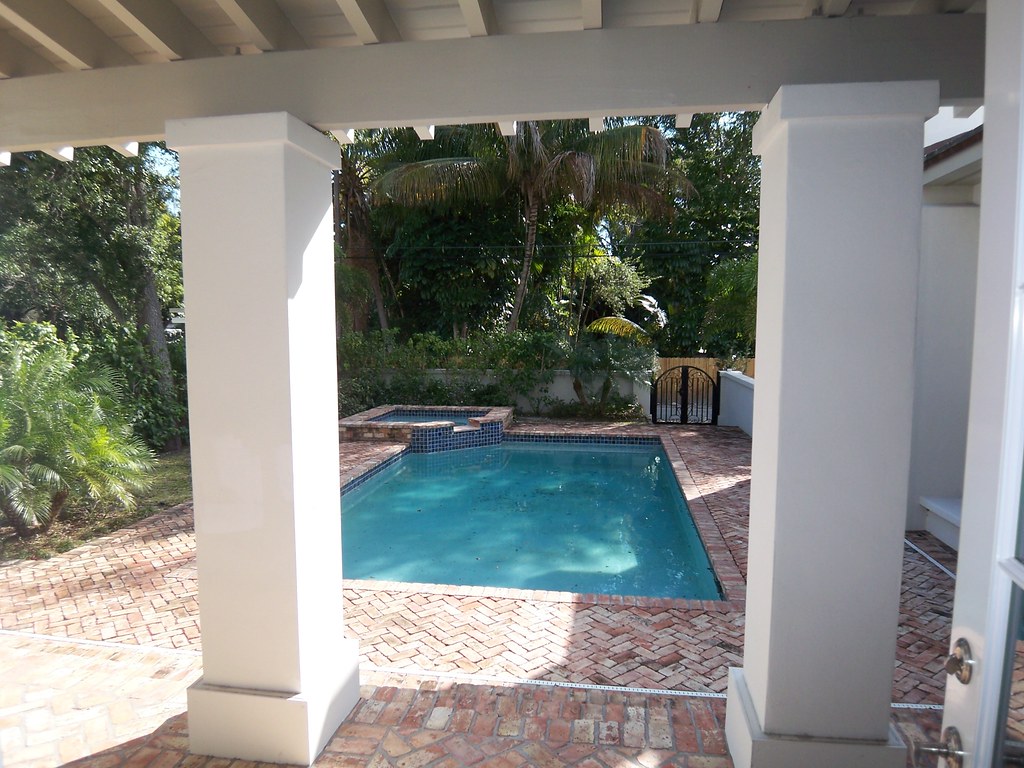 Miami Shores foreclosure Ines HegedusGarcia Flickr