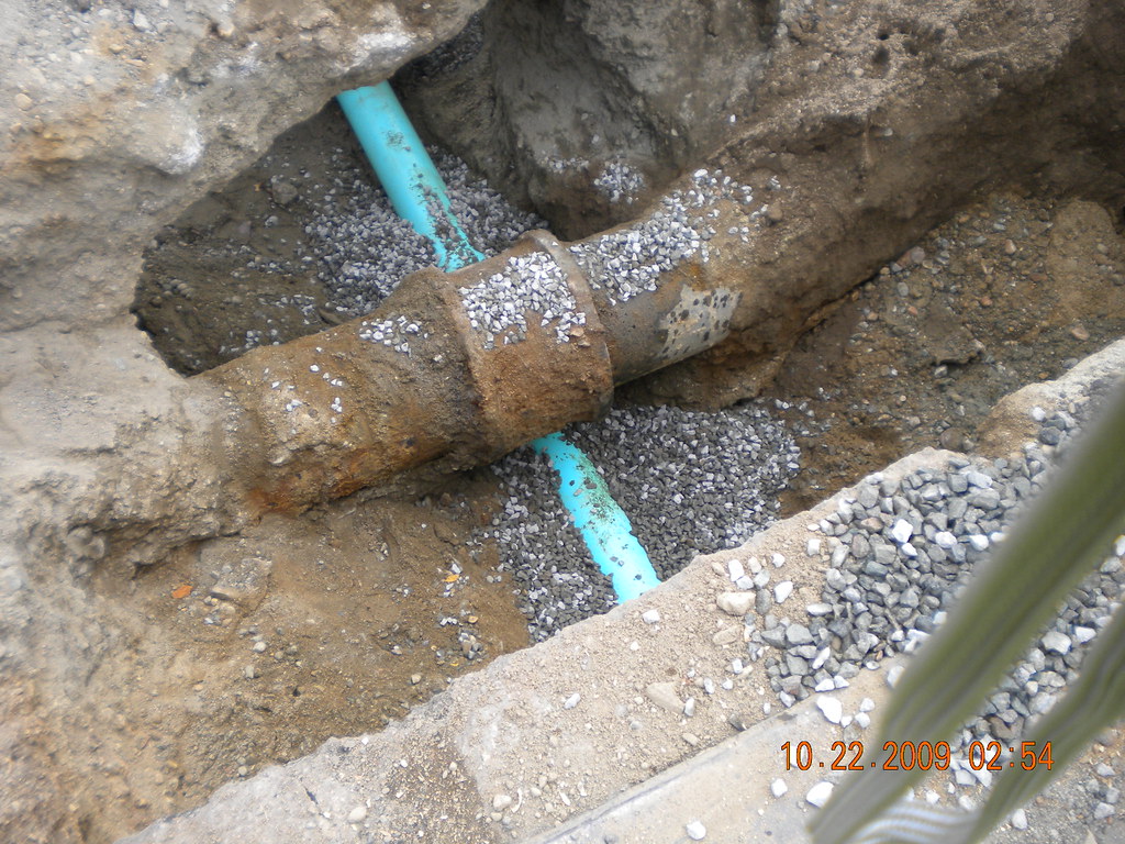 New Sewer Pipe New 8 Inch PVC Sewer Pipe under the Existin… Flickr